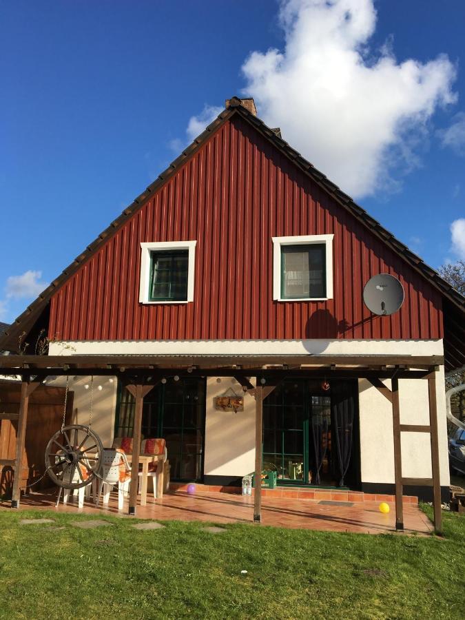 Trollhus - Grosses Familienfreundliches Ferienhaus Born Εξωτερικό φωτογραφία
